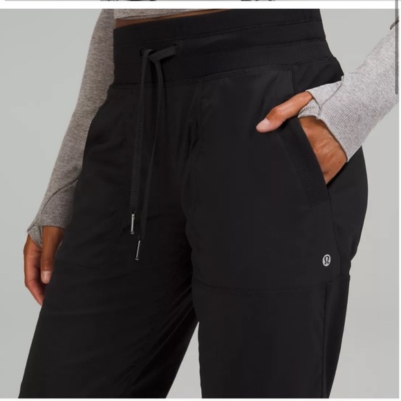 Lululemon studio pant - Picture 2 of 3